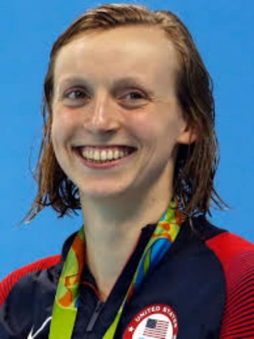 Katie Ledecky swimming past world records