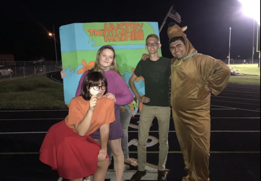 The winning golf cart, designed by the juniors, was made up of the gang from Scooby-Doo.