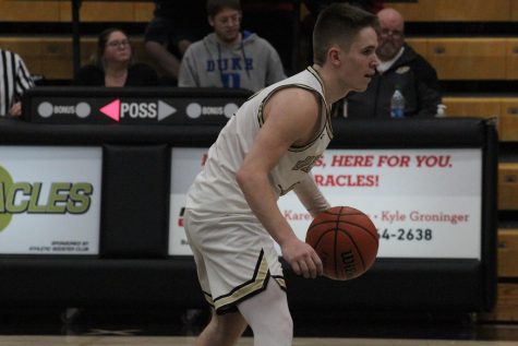 Boys basketball competes at home sectional